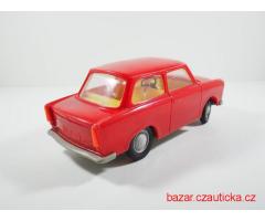 TRABANT (1)